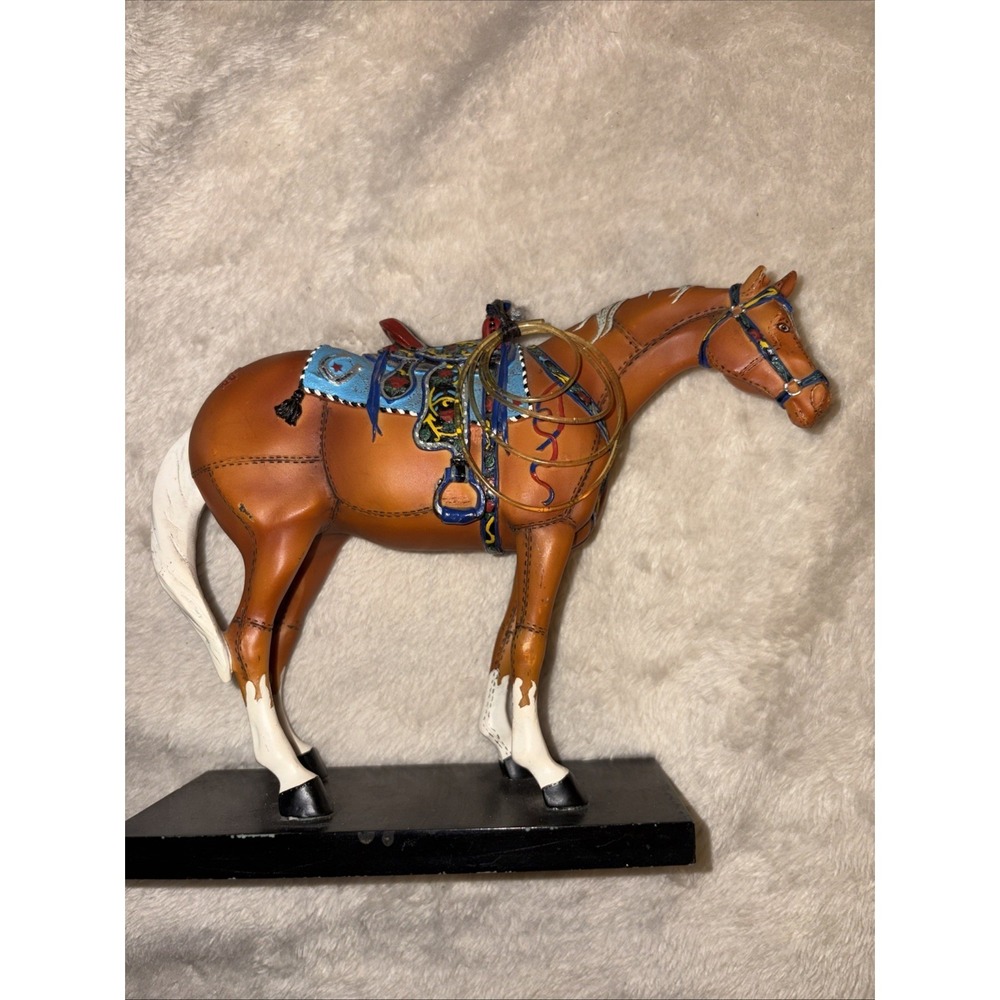 Trail Of Painted Ponies Happy Trails 1E/4,708 Retired - Ear Chip